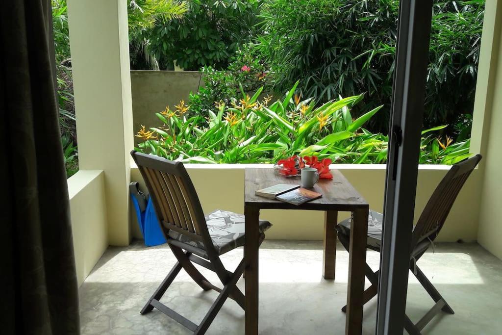 Beautique Studio 49 Apartment Coteau Raffin ภายนอก รูปภาพ