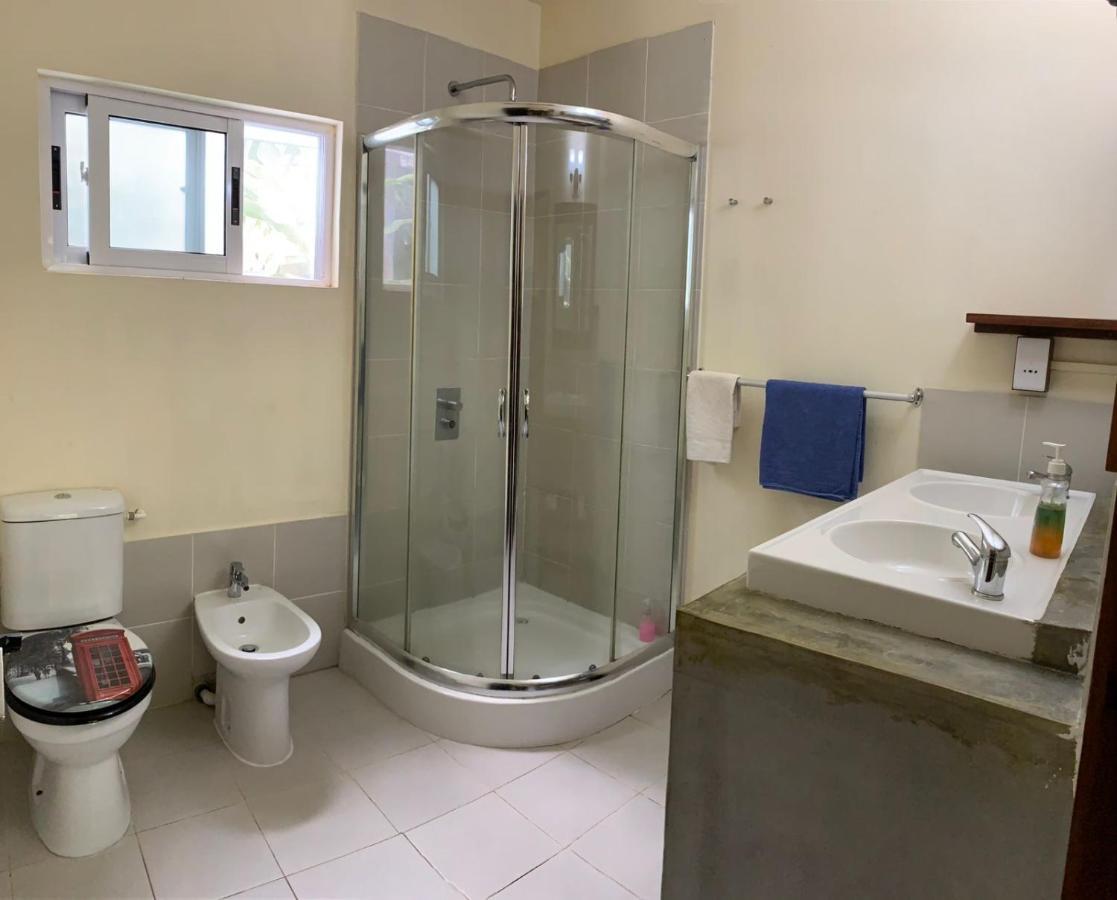 Beautique Studio 49 Apartment Coteau Raffin ภายนอก รูปภาพ
