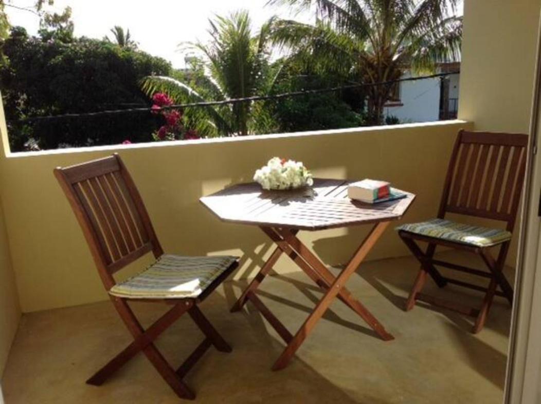 Beautique Studio 49 Apartment Coteau Raffin ภายนอก รูปภาพ