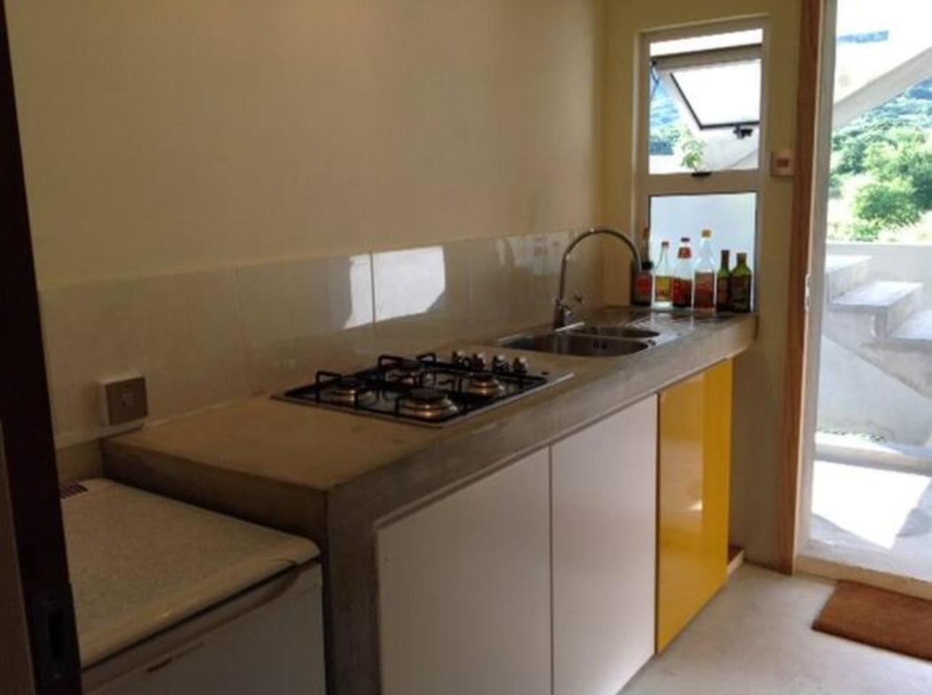 Beautique Studio 49 Apartment Coteau Raffin ภายนอก รูปภาพ